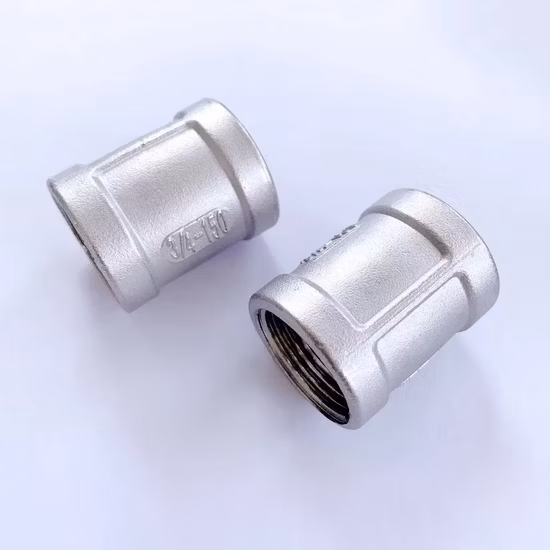 Instalación de tubería con banda de zócalo de acero inoxidable 304